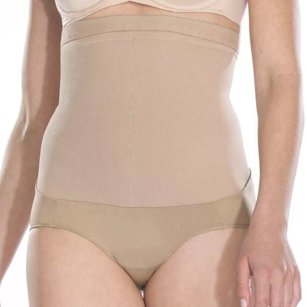 💋Red Hot SPANX Shaping High Waist Panty, NWT, size 3
